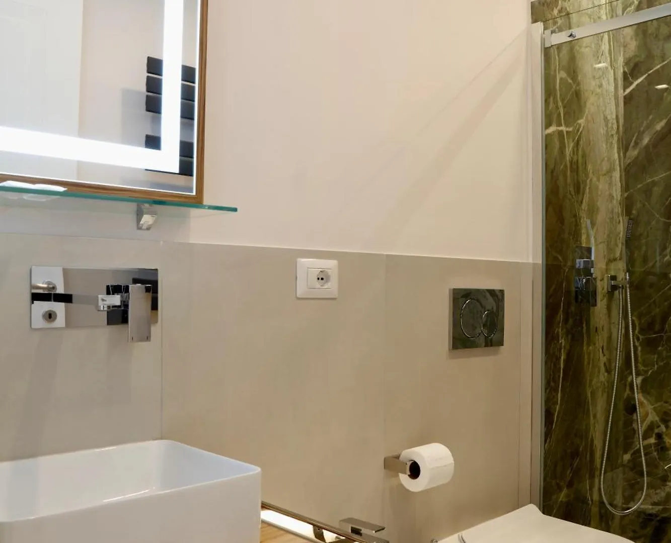 Affittacamere Domus Maxima - Rome Suite & Rooms