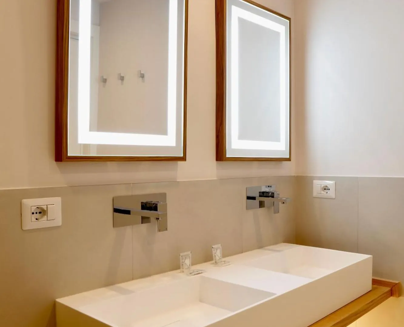 Konukevi Domus Maxima - Rome Suite & Rooms