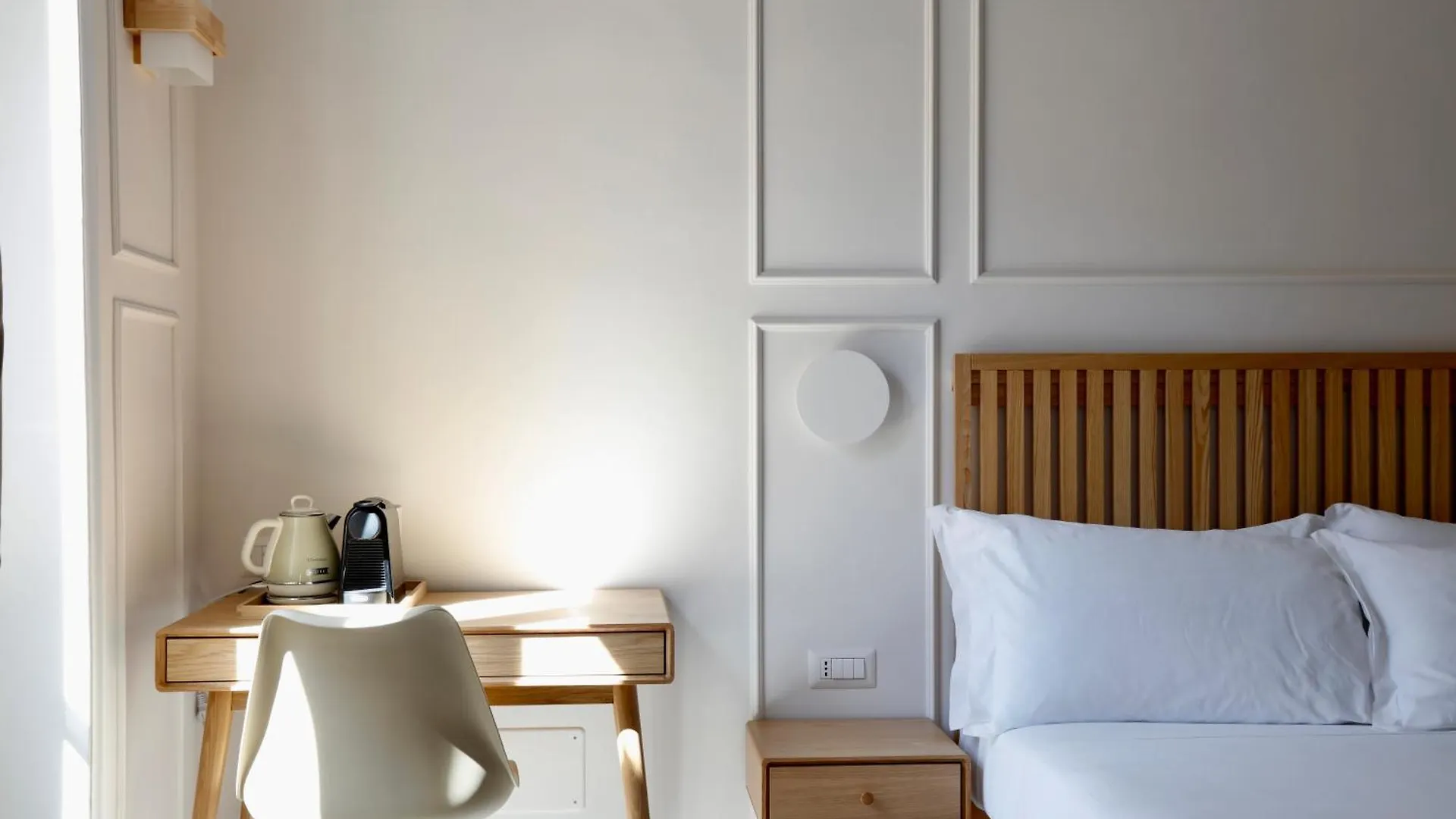 Domus Maxima - Rome Suite & Rooms Konukevi